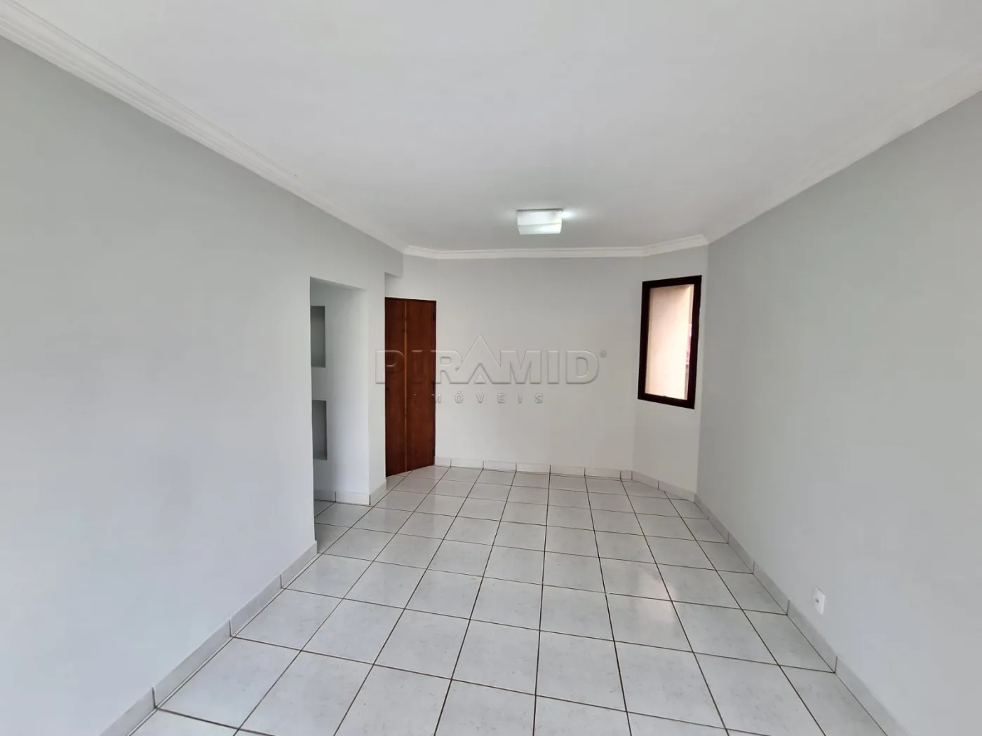Alugar Apartamento / Padr&atilde;o em Ribeir&atilde;o Preto R$ 2.000,00 - Foto 2