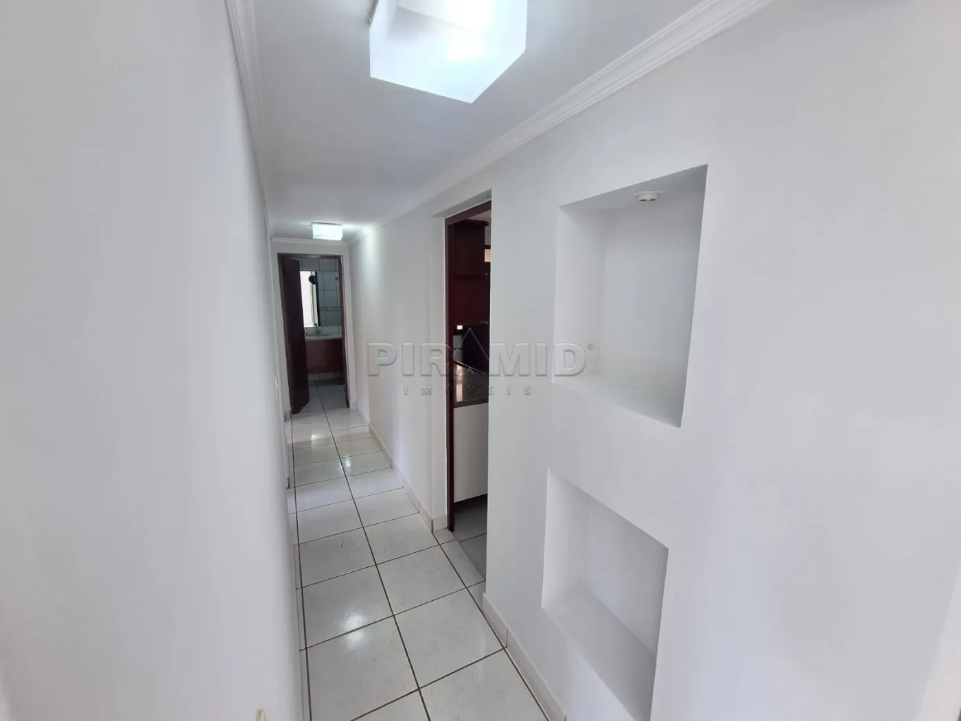 Alugar Apartamento / Padr&atilde;o em Ribeir&atilde;o Preto R$ 2.000,00 - Foto 4