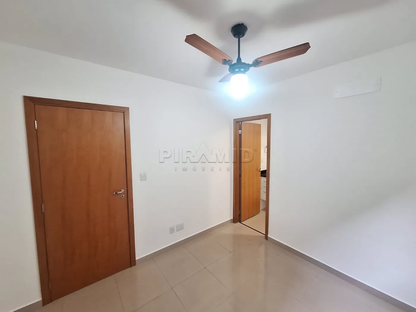 Alugar Apartamento / Padr&atilde;o em Ribeir&atilde;o Preto R$ 1.600,00 - Foto 7