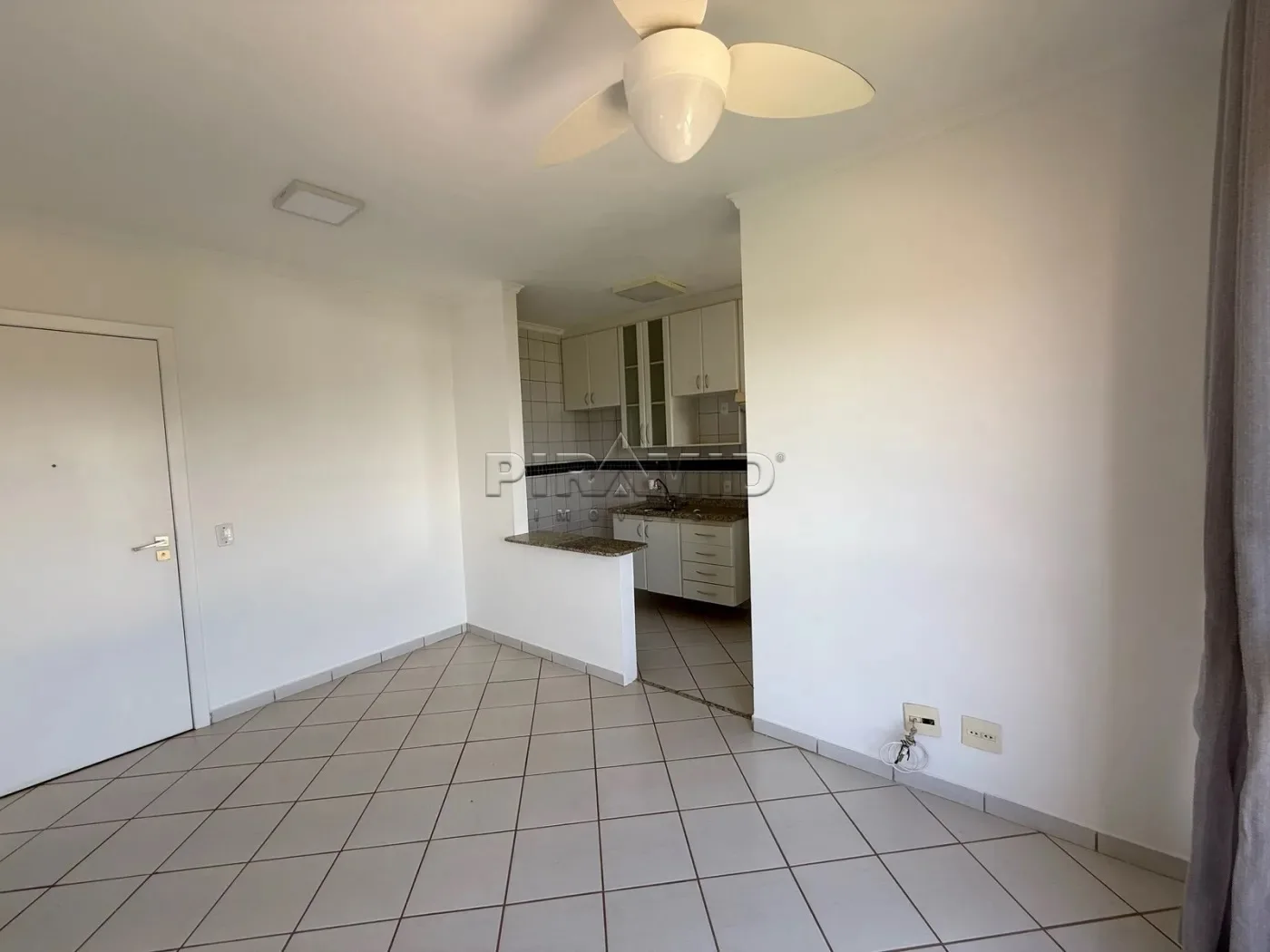 Alugar Apartamento / Padr&atilde;o em Ribeir&atilde;o Preto R$ 1.390,00 - Foto 5
