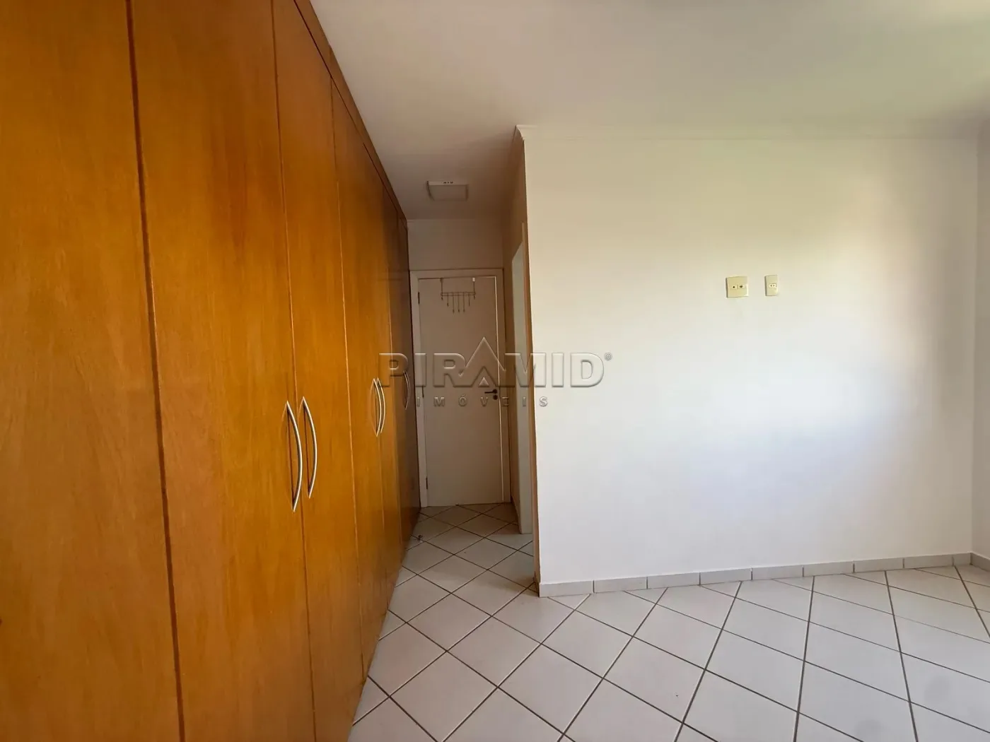 Alugar Apartamento / Padr&atilde;o em Ribeir&atilde;o Preto R$ 1.390,00 - Foto 13