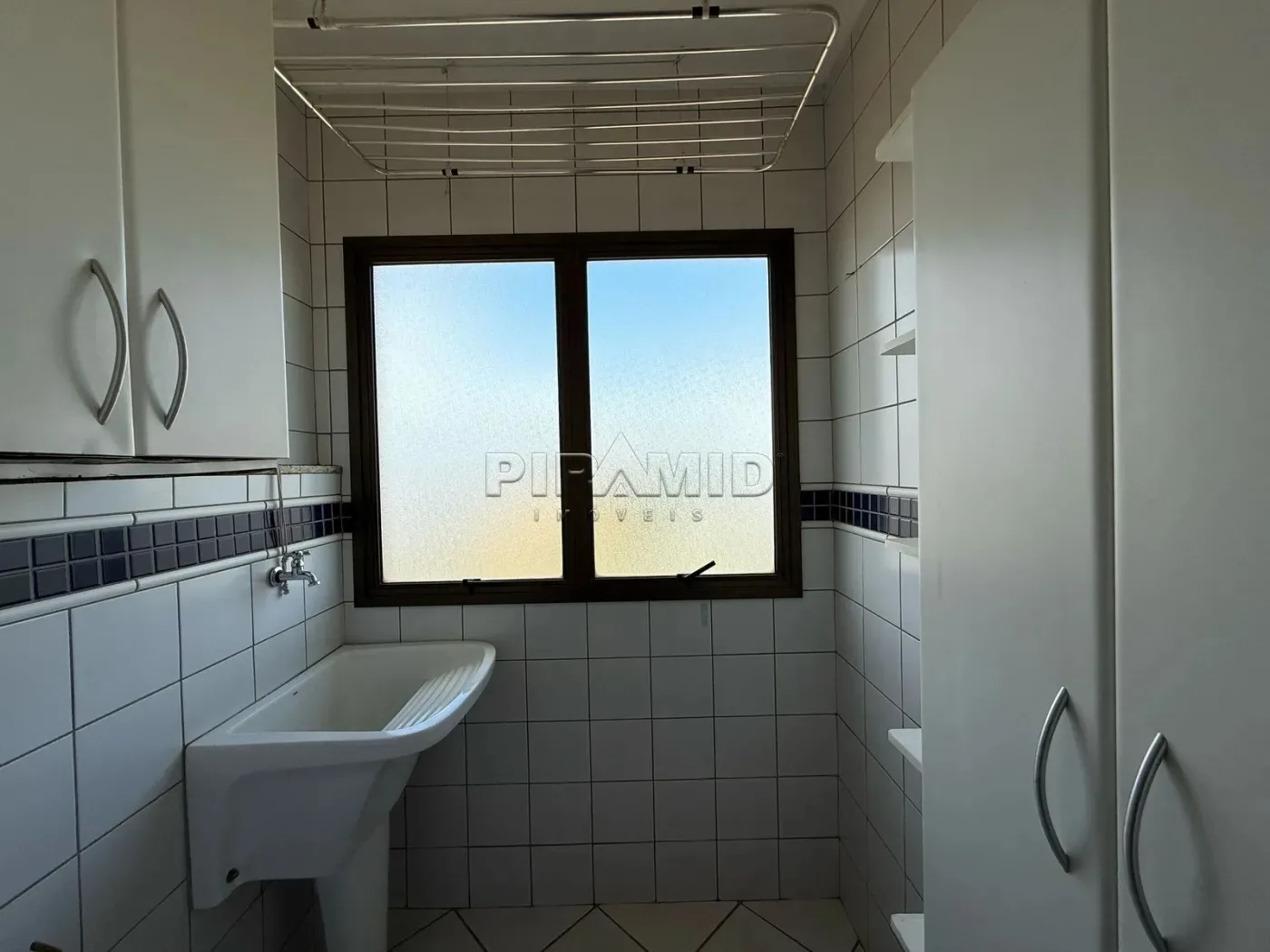 Alugar Apartamento / Padr&atilde;o em Ribeir&atilde;o Preto R$ 1.390,00 - Foto 21