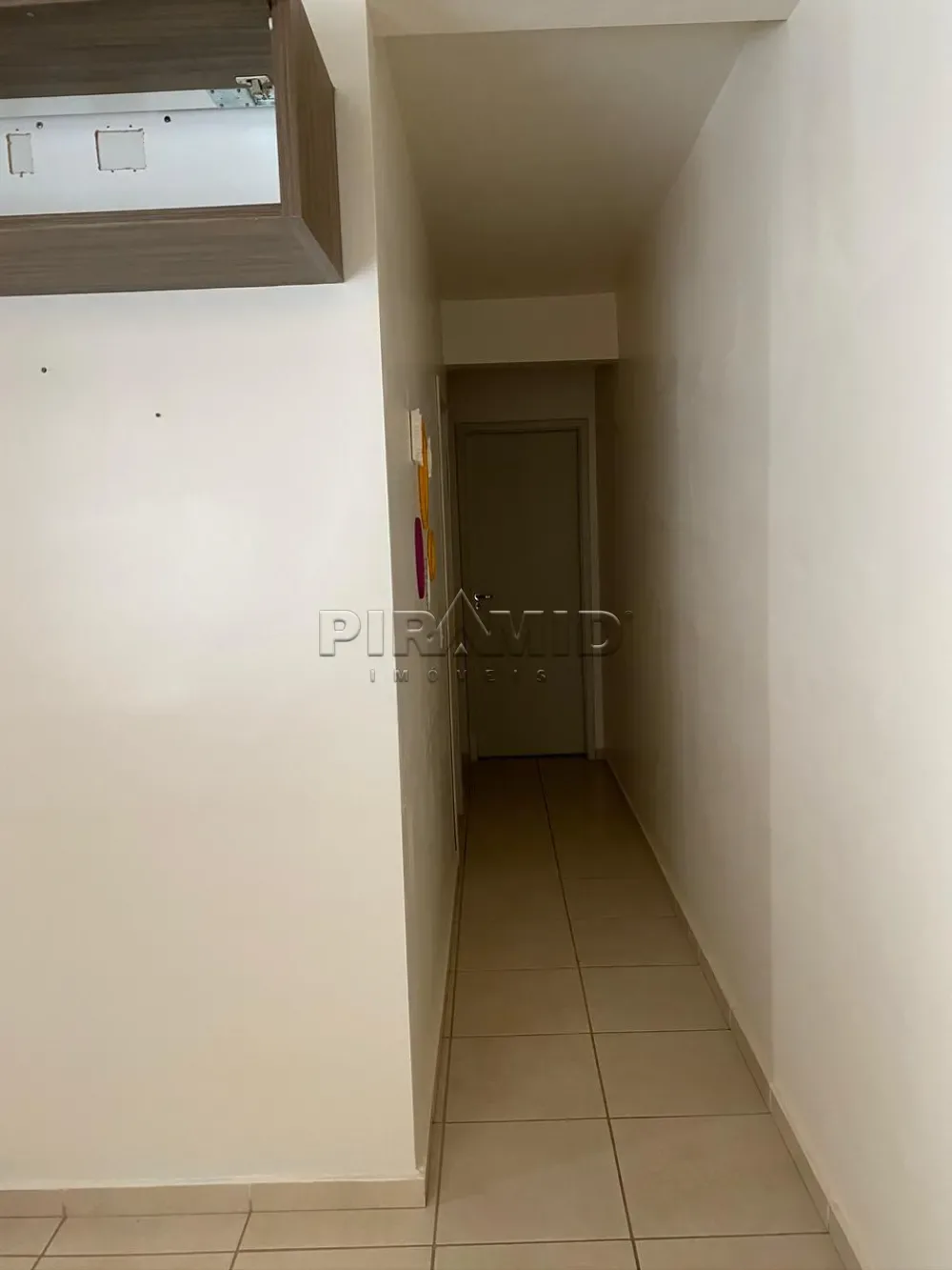 Alugar Apartamento / Padr&atilde;o em Ribeir&atilde;o Preto R$ 1.200,00 - Foto 4