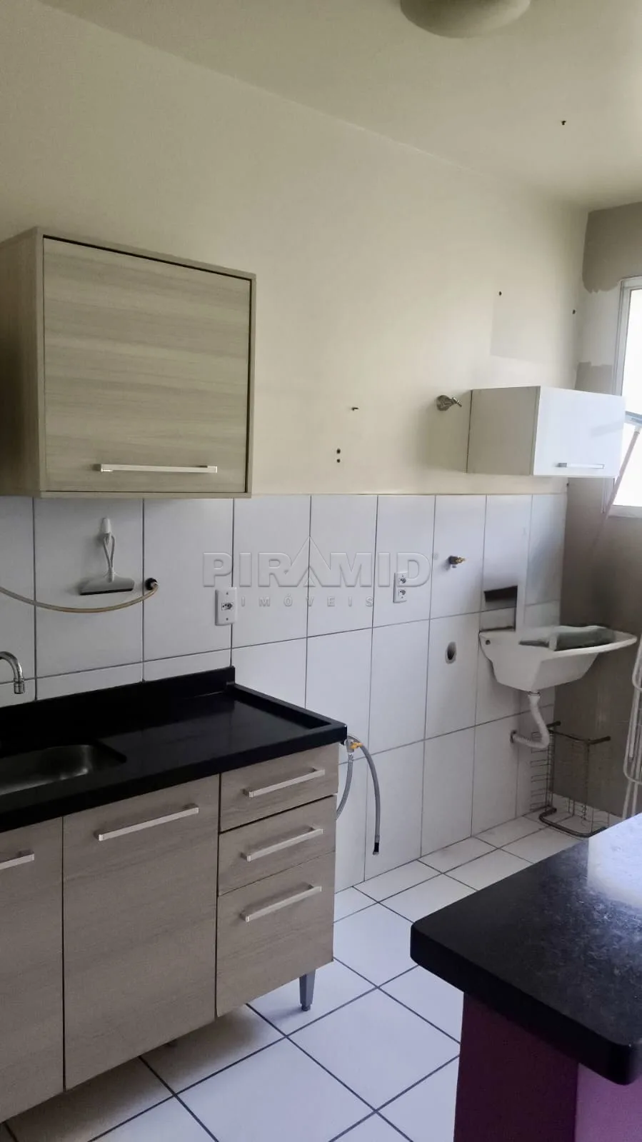 Alugar Apartamento / Padr&atilde;o em Ribeir&atilde;o Preto R$ 1.200,00 - Foto 12