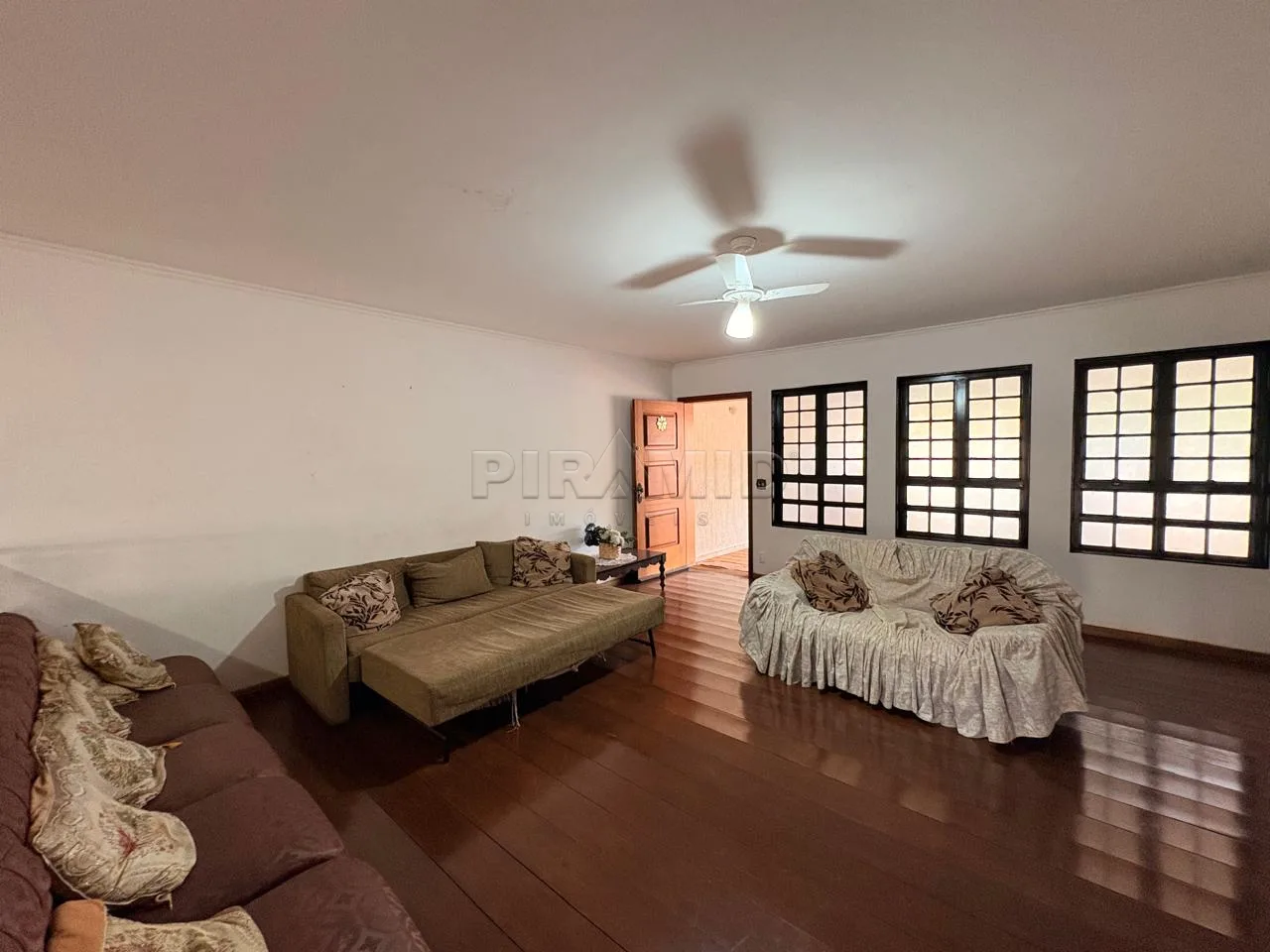 Alugar Casa / Padr&atilde;o em Ribeir&atilde;o Preto R$ 8.000,00 - Foto 3