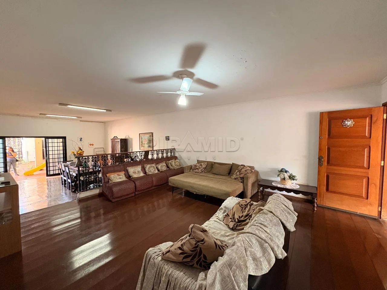 Alugar Casa / Padr&atilde;o em Ribeir&atilde;o Preto R$ 8.000,00 - Foto 4
