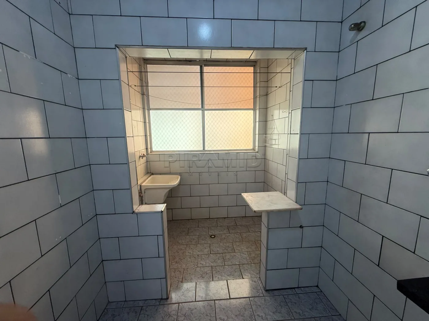 Alugar Apartamento / Padr&atilde;o em Ribeir&atilde;o Preto R$ 1.100,00 - Foto 7