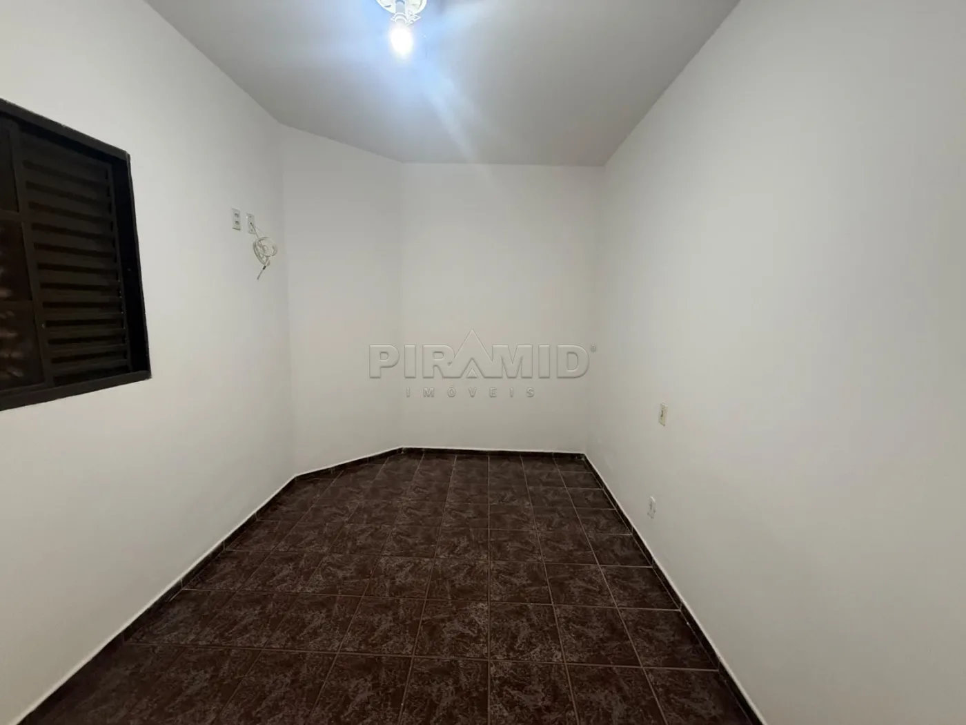 Alugar Apartamento / Padr&atilde;o em Ribeir&atilde;o Preto R$ 1.100,00 - Foto 10