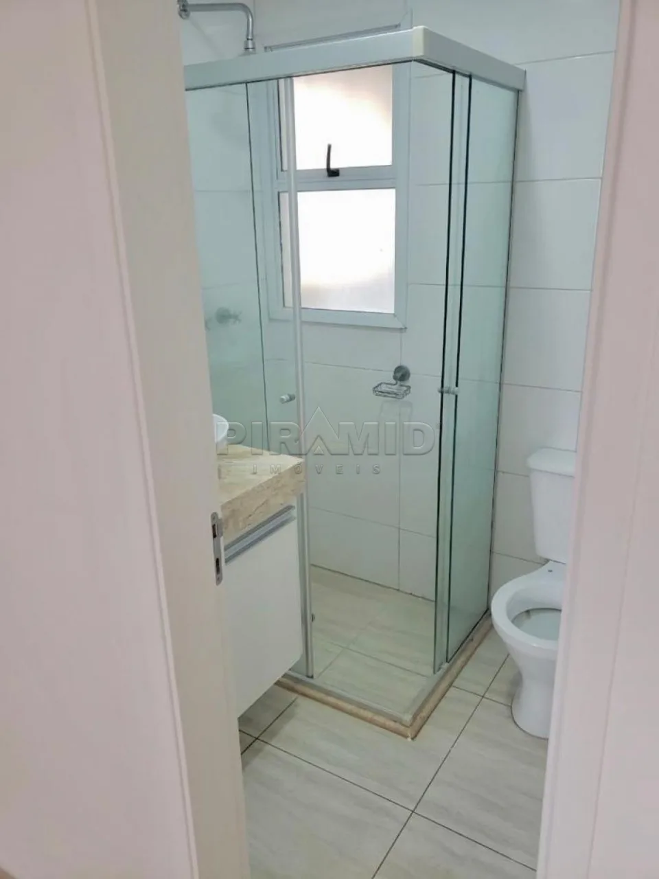 Alugar Apartamento / Padr&atilde;o em Ribeir&atilde;o Preto R$ 1.690,00 - Foto 9