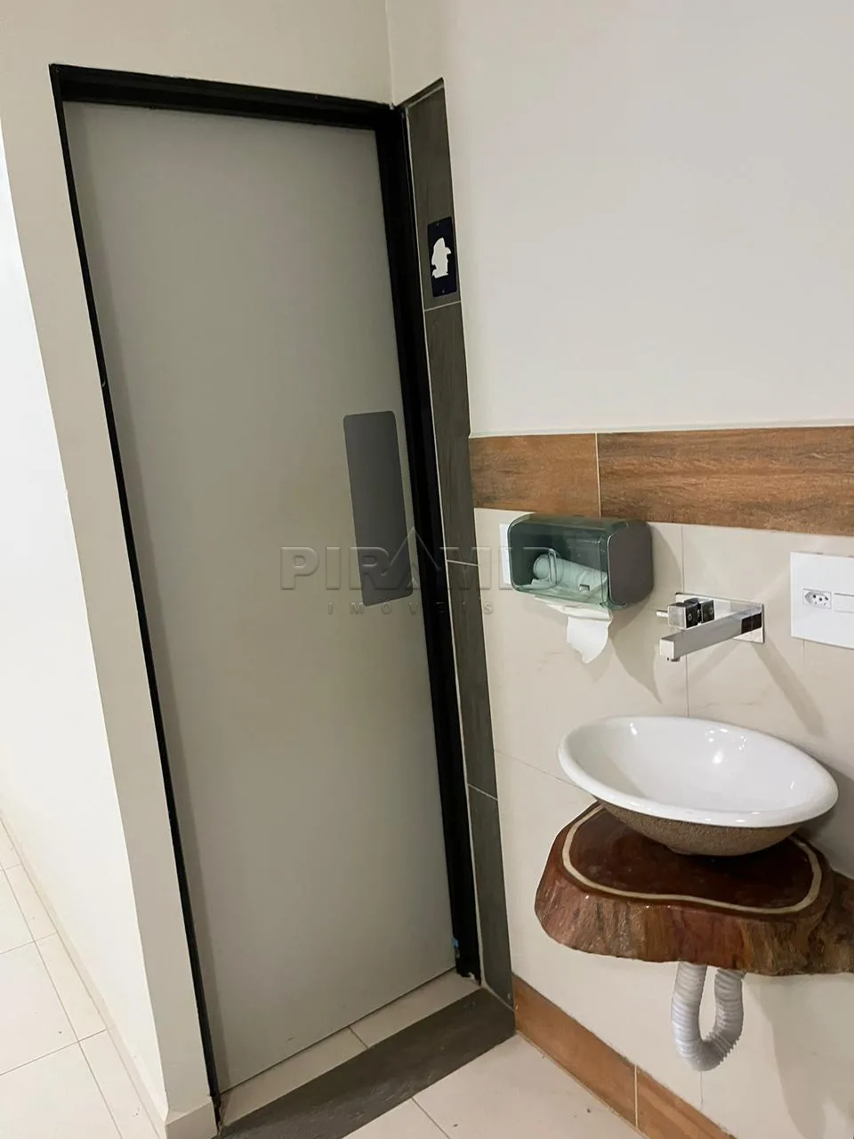 Alugar Comercial / Ponto Comercial em Ribeir&atilde;o Preto R$ 9.000,00 - Foto 11