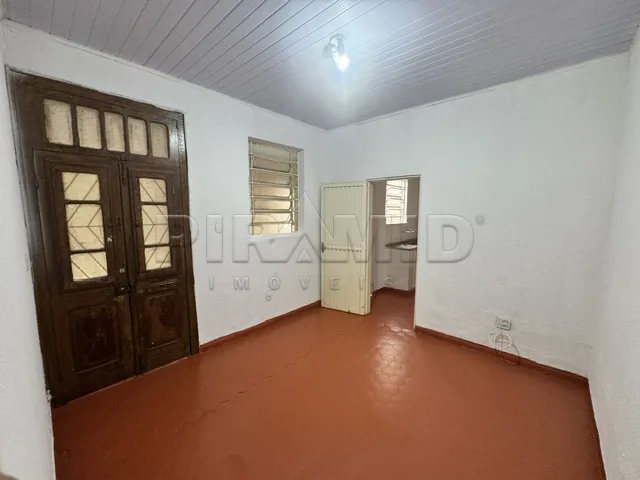 Alugar Casa / Padr&atilde;o em Ribeir&atilde;o Preto R$ 1.200,00 - Foto 4