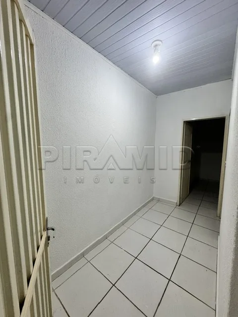 Alugar Casa / Padr&atilde;o em Ribeir&atilde;o Preto R$ 1.200,00 - Foto 5