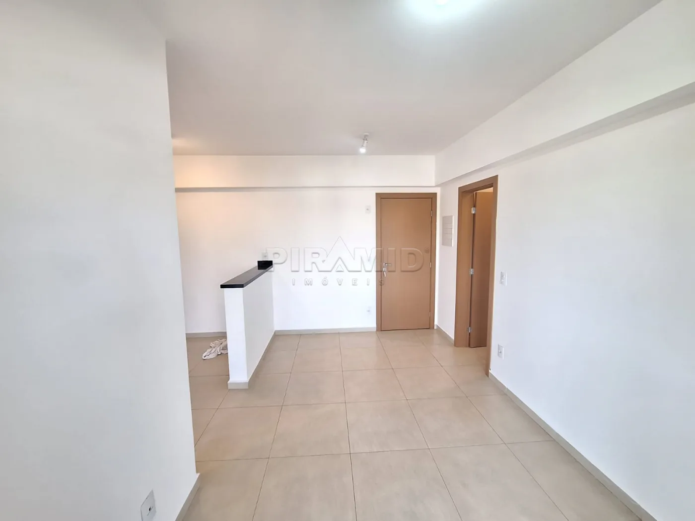 Alugar Apartamento / Padr&atilde;o em Ribeir&atilde;o Preto R$ 2.200,00 - Foto 2