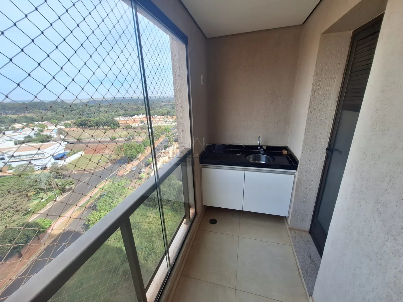 Alugar Apartamento / Padr&atilde;o em Ribeir&atilde;o Preto R$ 2.200,00 - Foto 3