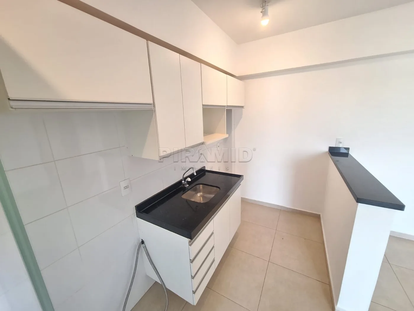 Alugar Apartamento / Padr&atilde;o em Ribeir&atilde;o Preto R$ 2.200,00 - Foto 10