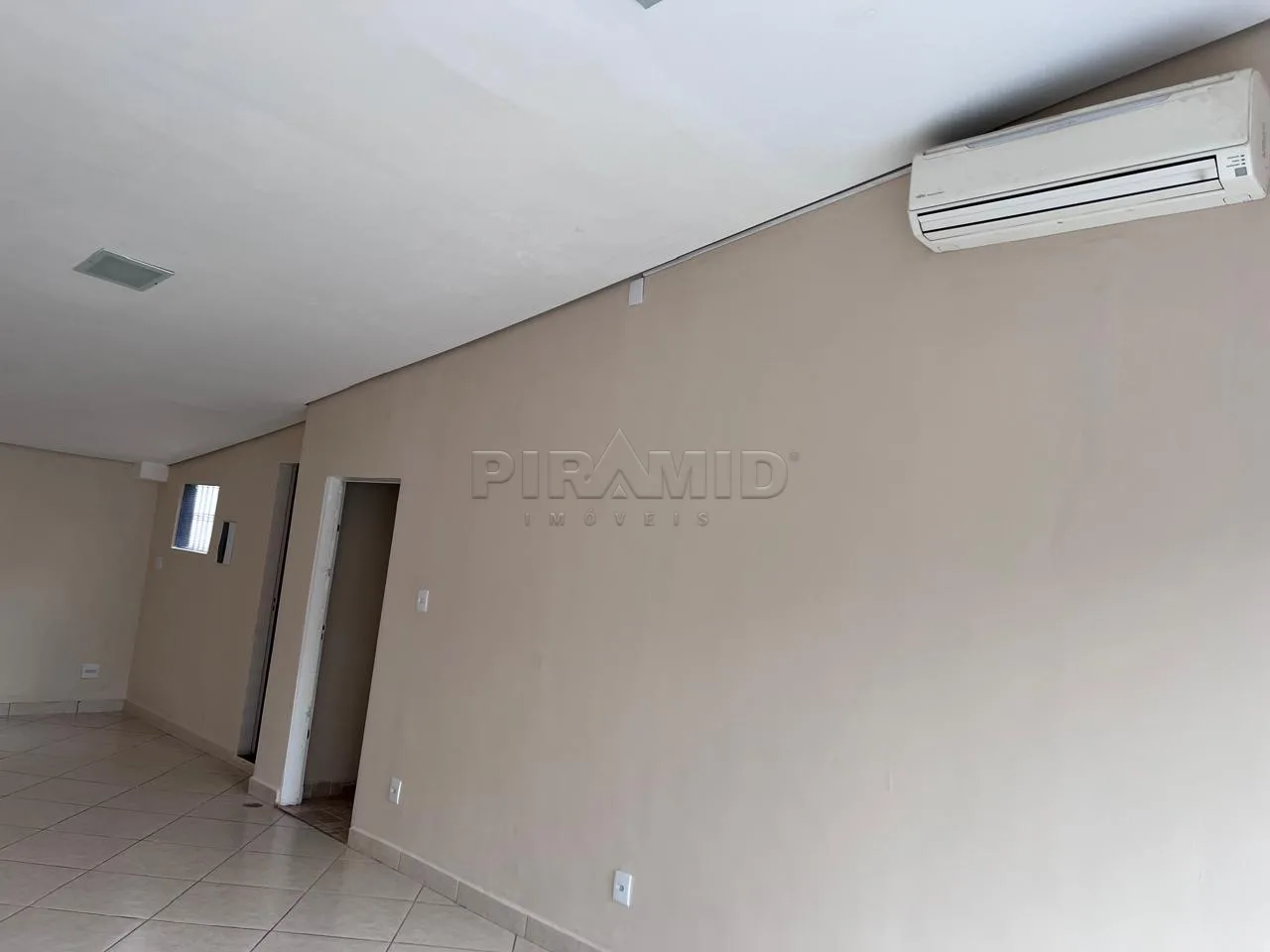 Alugar Comercial / Sal&atilde;o em Ribeir&atilde;o Preto R$ 2.200,00 - Foto 2