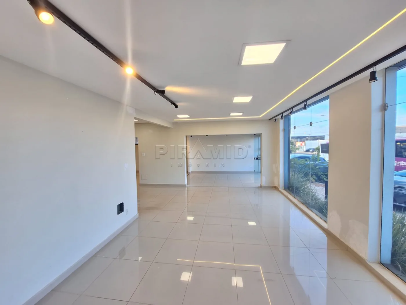 Alugar Comercial / Sal&atilde;o em Ribeir&atilde;o Preto R$ 14.000,00 - Foto 4