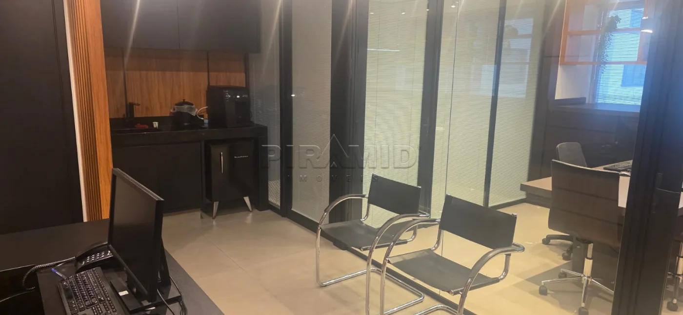 Alugar Comercial / Sala em Ribeir&atilde;o Preto R$ 4.000,00 - Foto 1
