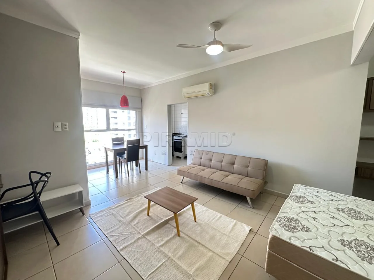 Alugar Apartamento / Padr&atilde;o em Ribeir&atilde;o Preto R$ 2.000,00 - Foto 1
