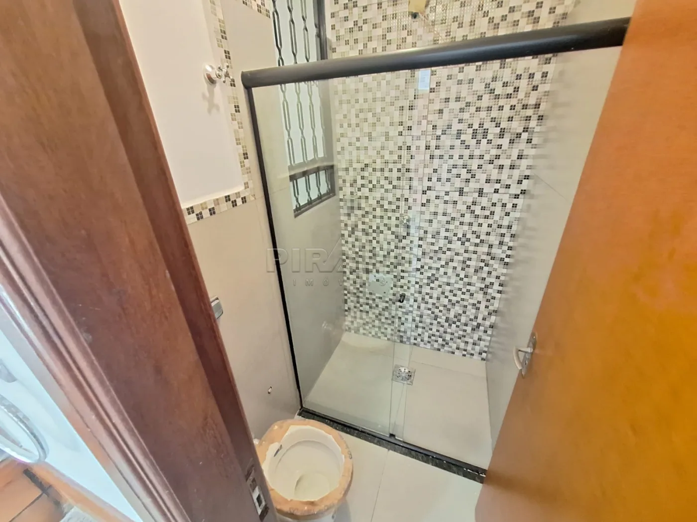 Alugar Apartamento / Padr&atilde;o em Ribeir&atilde;o Preto R$ 1.500,00 - Foto 4