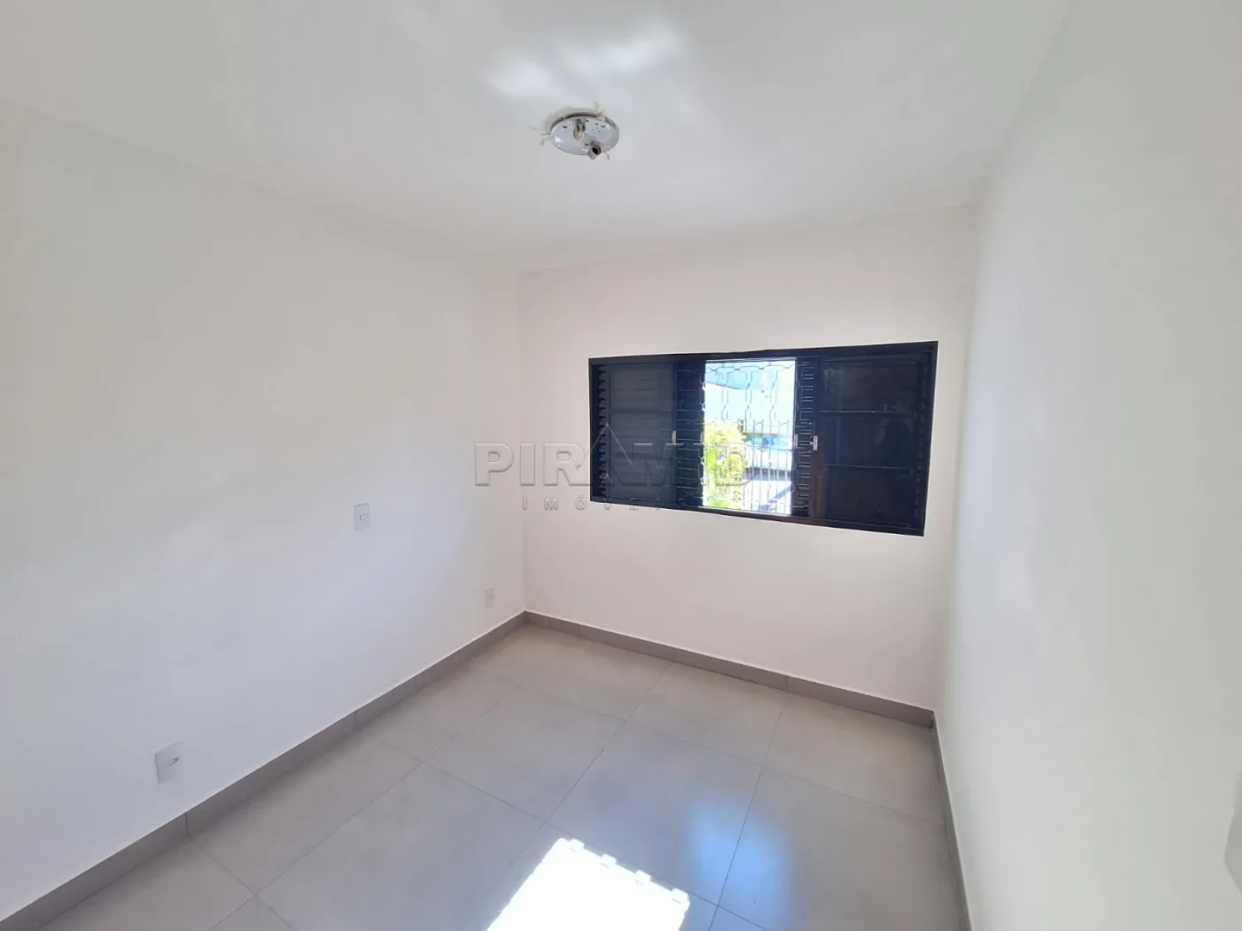 Alugar Apartamento / Padr&atilde;o em Ribeir&atilde;o Preto R$ 1.500,00 - Foto 5