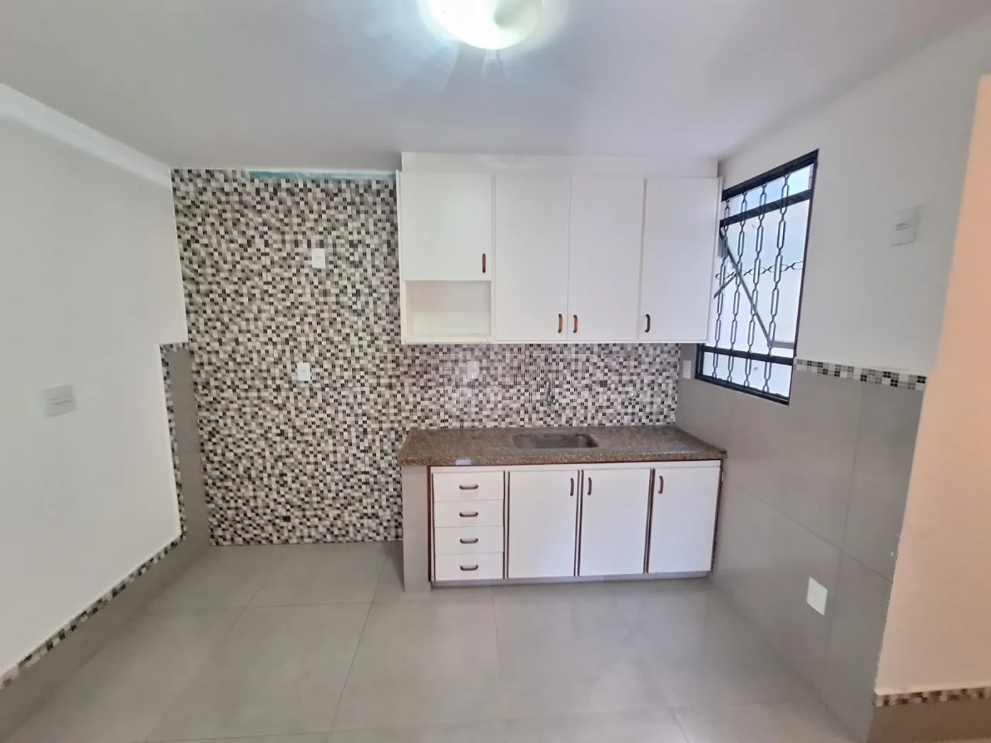 Alugar Apartamento / Padr&atilde;o em Ribeir&atilde;o Preto R$ 1.500,00 - Foto 7