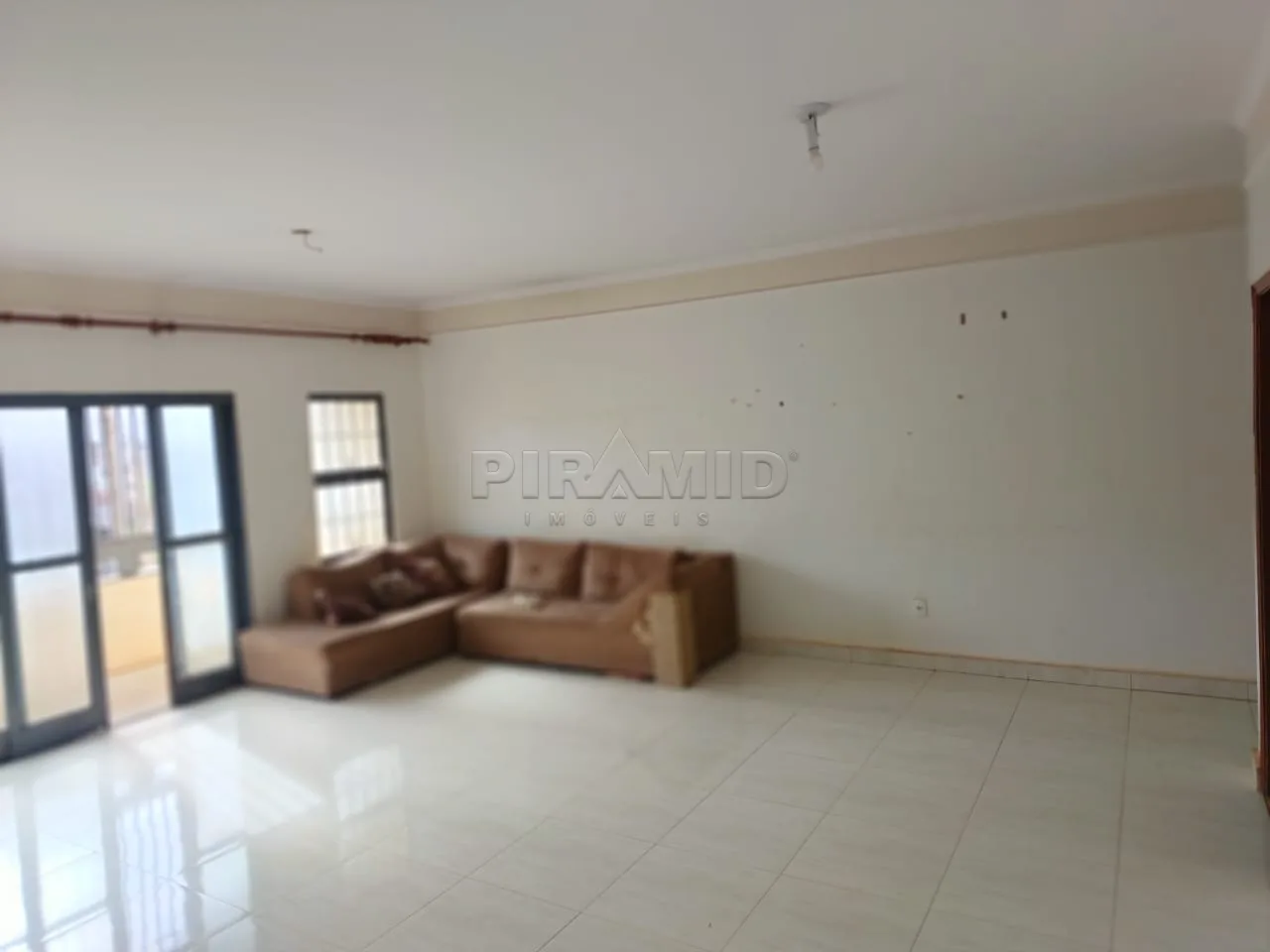 Alugar Apartamento / Padr&atilde;o em Ribeir&atilde;o Preto R$ 2.500,00 - Foto 3