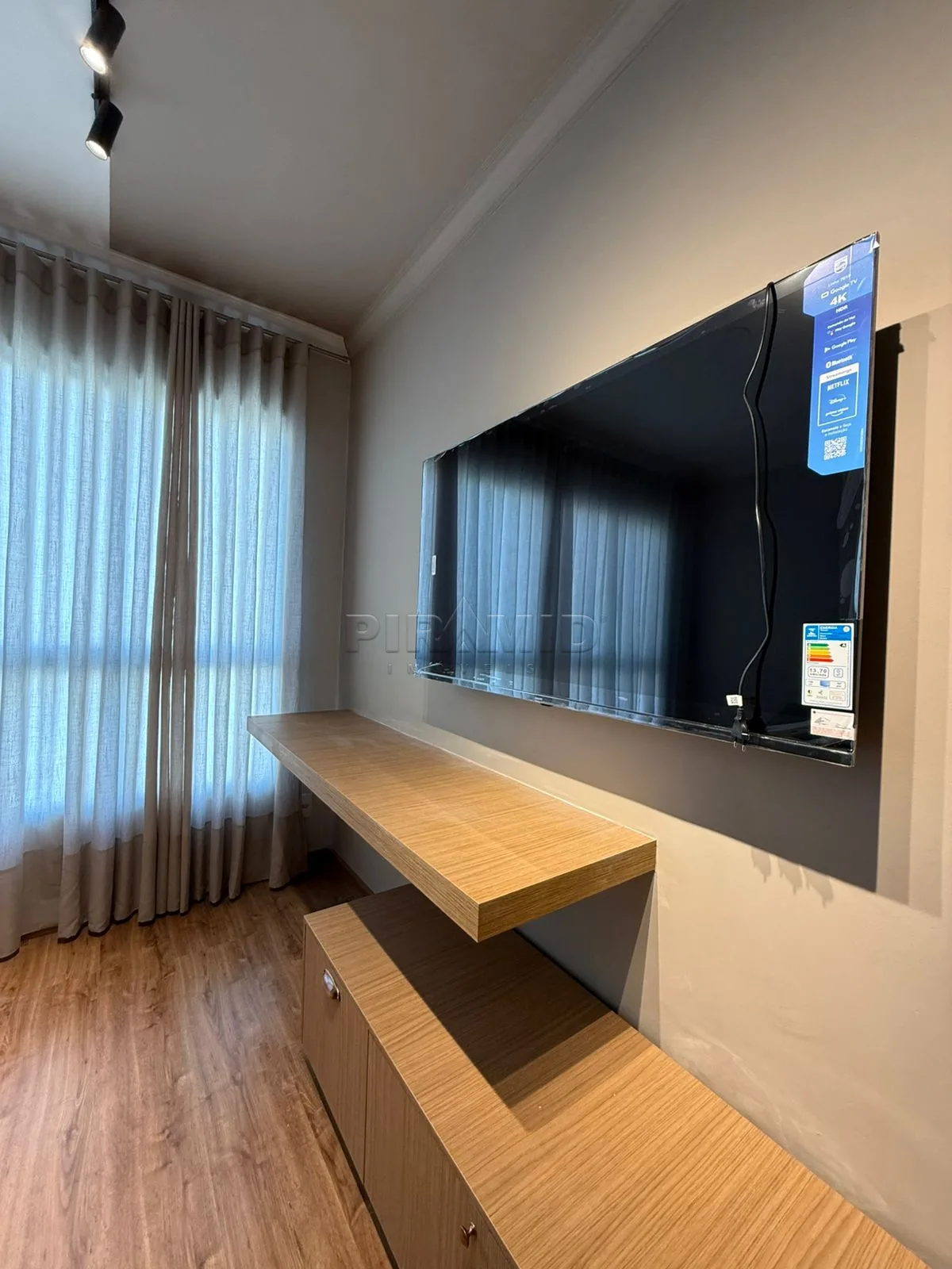 Alugar Apartamento / Padr&atilde;o em Ribeir&atilde;o Preto R$ 2.400,00 - Foto 2