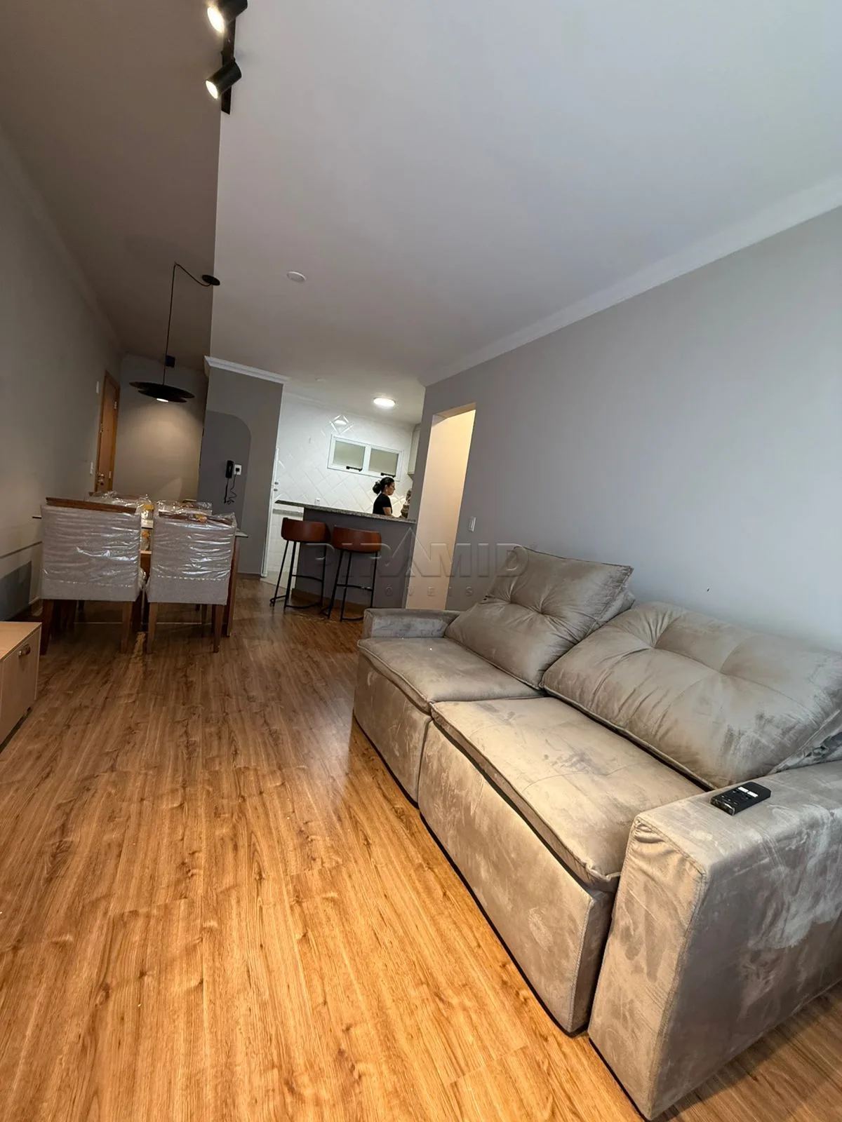 Alugar Apartamento / Padr&atilde;o em Ribeir&atilde;o Preto R$ 2.400,00 - Foto 4