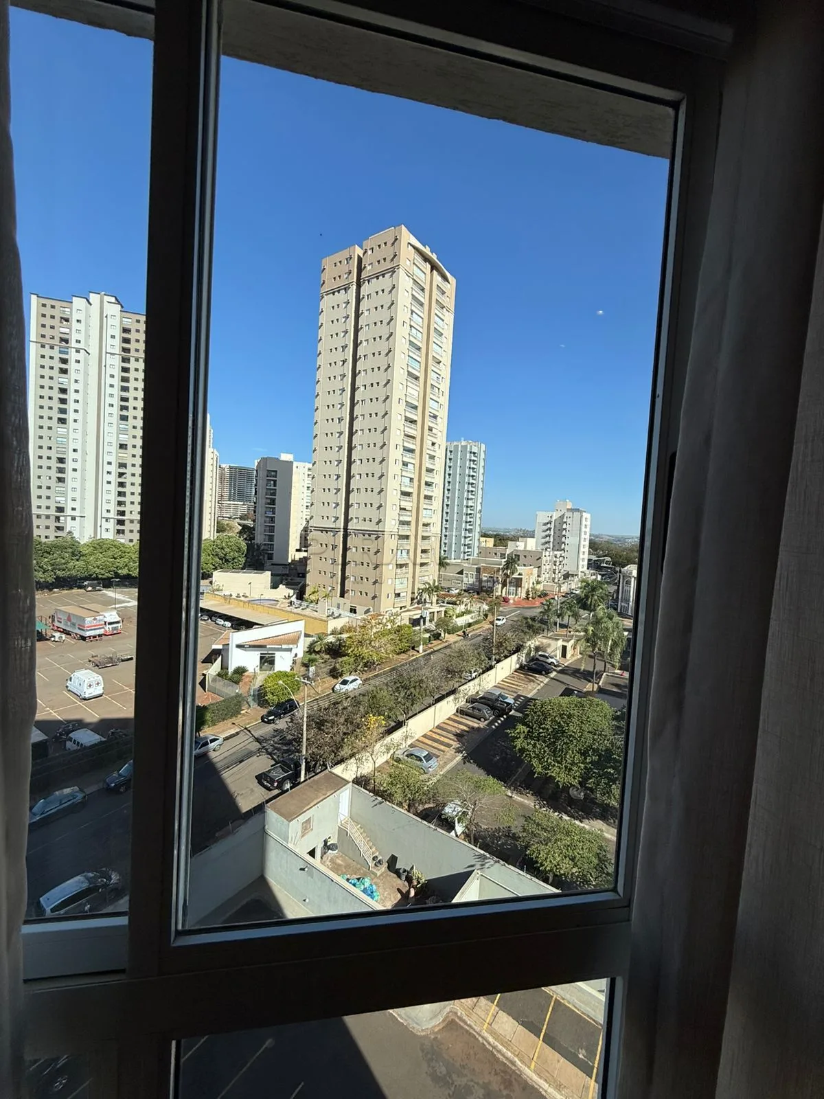 Alugar Apartamento / Padr&atilde;o em Ribeir&atilde;o Preto R$ 2.400,00 - Foto 17