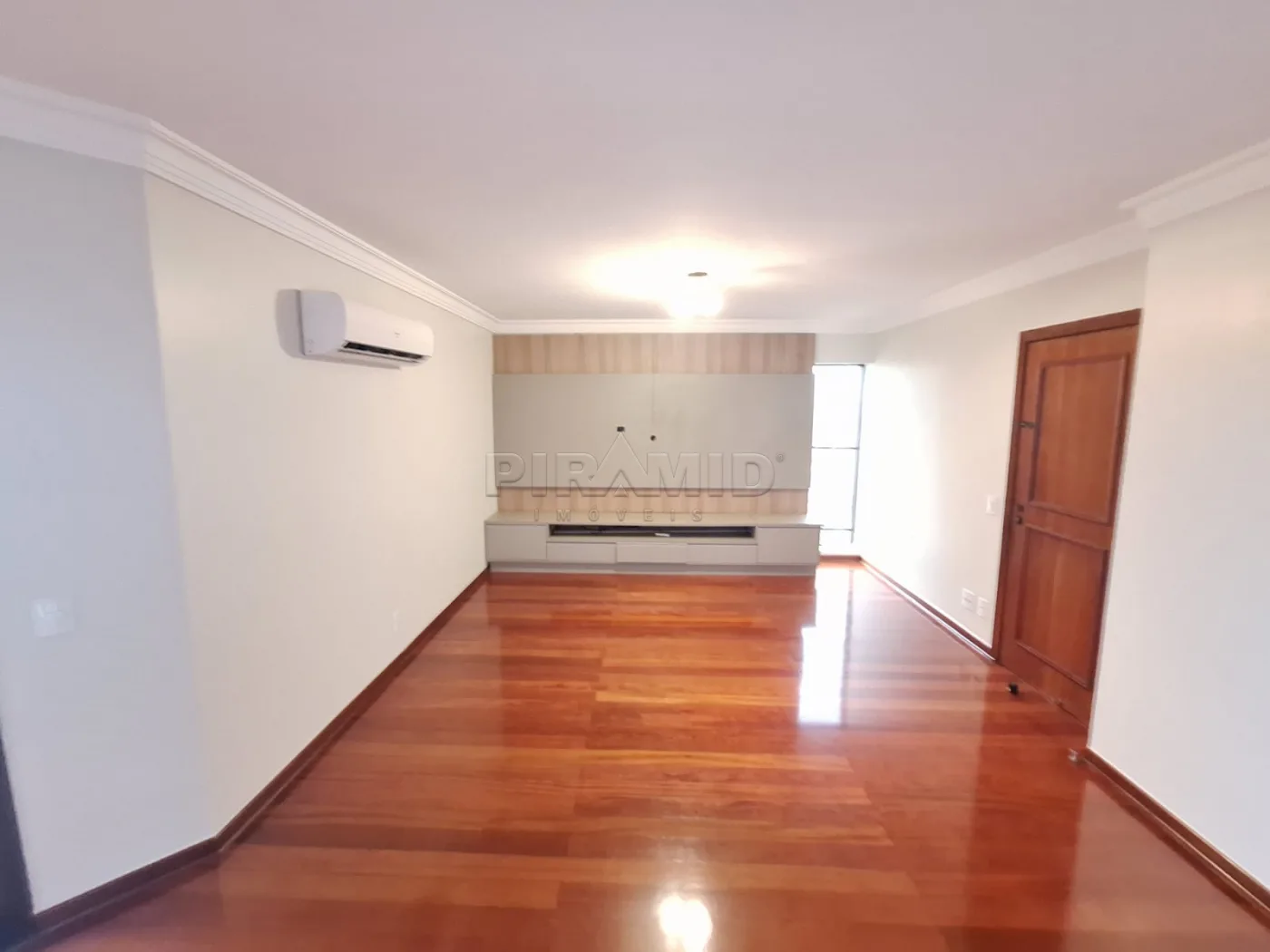 Alugar Apartamento / Padr&atilde;o em Ribeir&atilde;o Preto R$ 3.600,00 - Foto 1