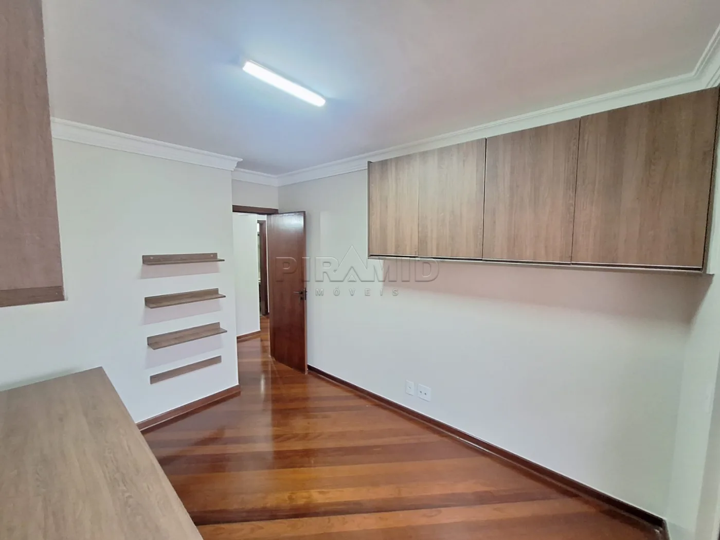 Alugar Apartamento / Padr&atilde;o em Ribeir&atilde;o Preto R$ 3.600,00 - Foto 12