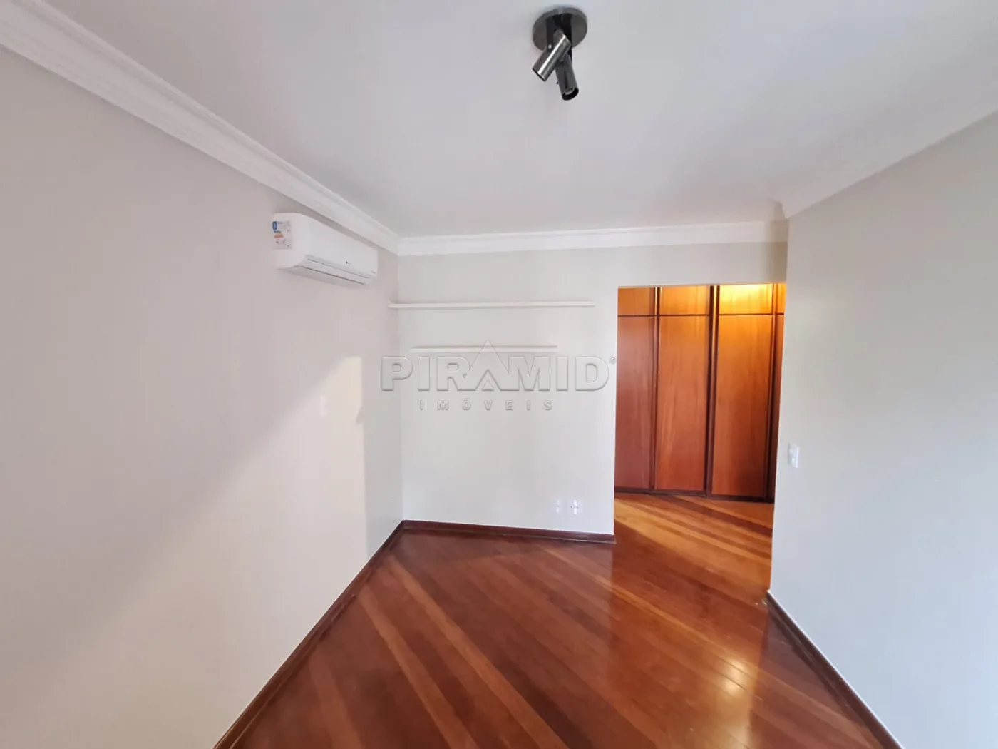 Alugar Apartamento / Padr&atilde;o em Ribeir&atilde;o Preto R$ 3.600,00 - Foto 18