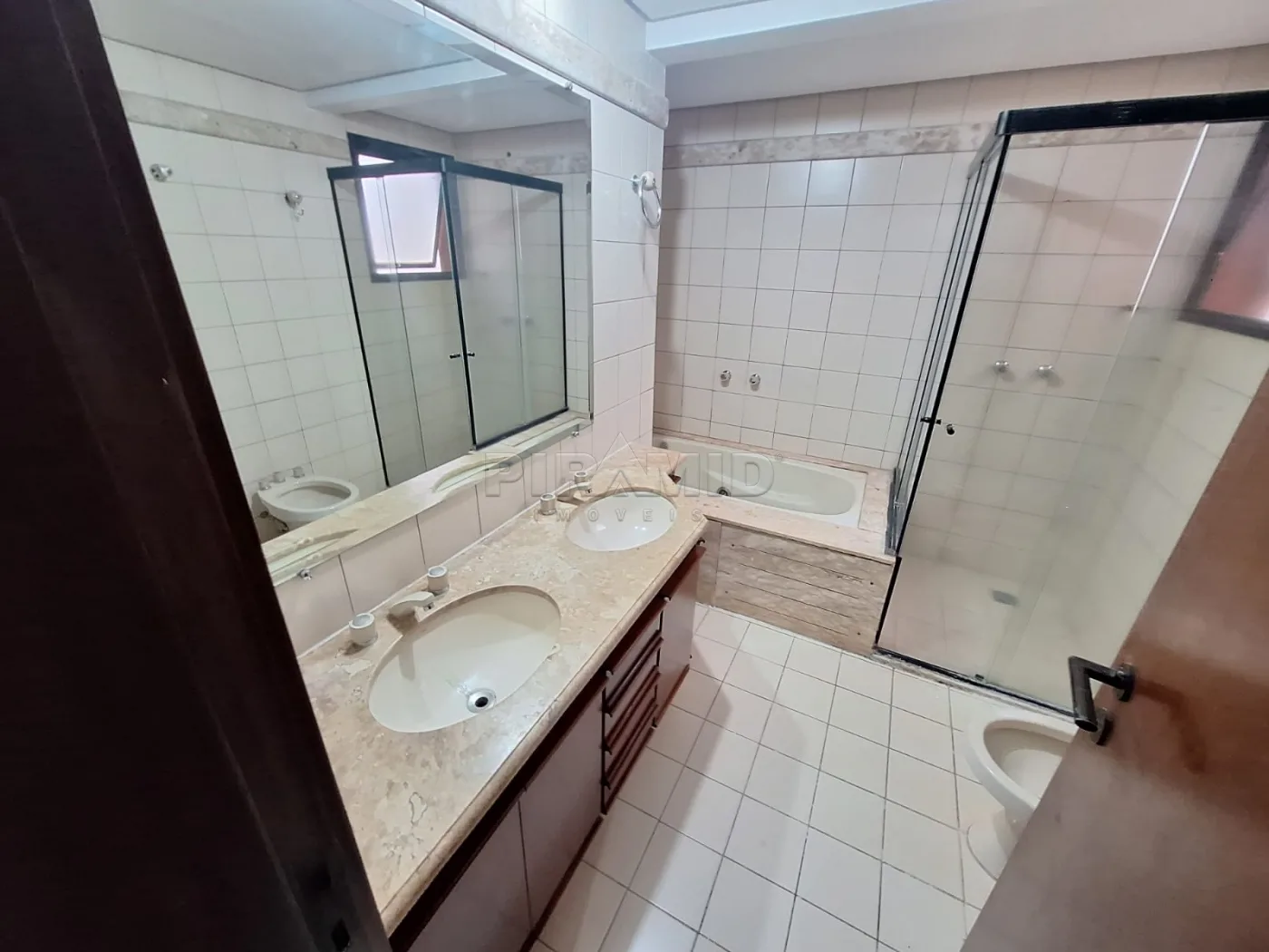 Alugar Apartamento / Padr&atilde;o em Ribeir&atilde;o Preto R$ 3.600,00 - Foto 22