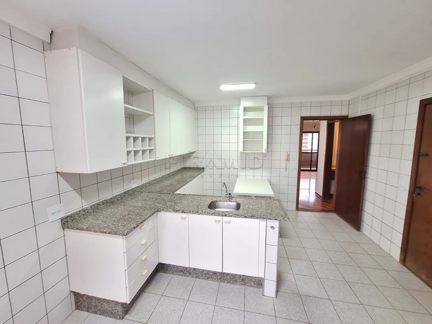 Alugar Apartamento / Padr&atilde;o em Ribeir&atilde;o Preto R$ 3.600,00 - Foto 31