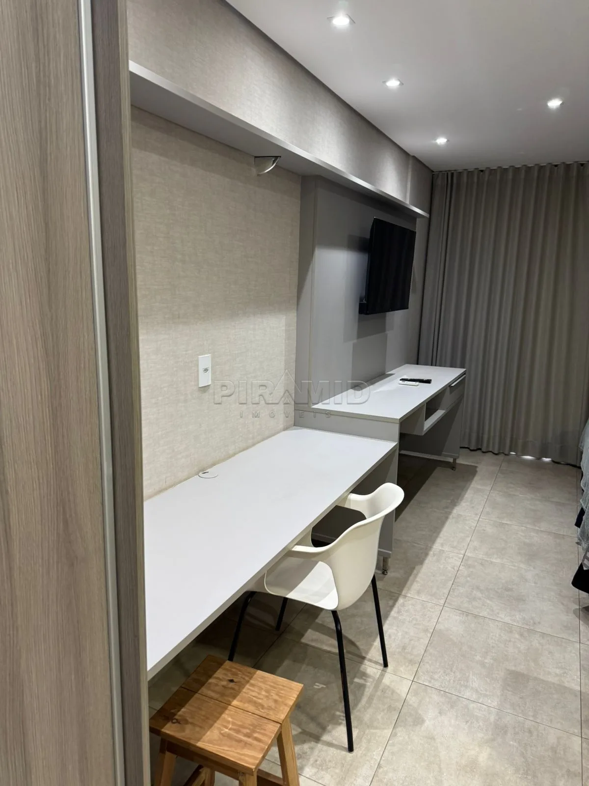 Alugar Apartamento / Flat em Ribeir&atilde;o Preto R$ 1.950,00 - Foto 4