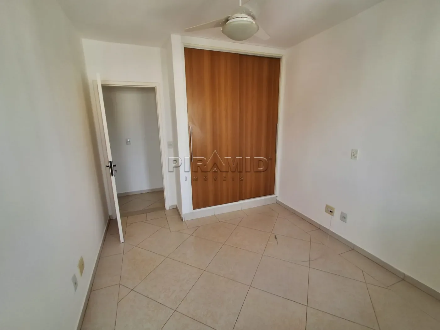 Alugar Apartamento / Padr&atilde;o em Ribeir&atilde;o Preto R$ 1.500,00 - Foto 7