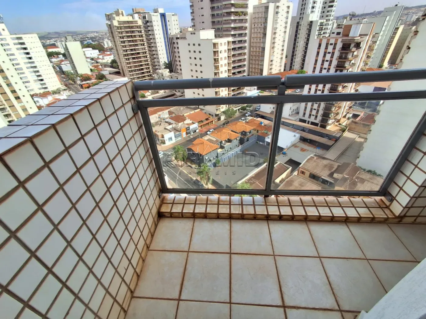 Alugar Apartamento / Padr&atilde;o em Ribeir&atilde;o Preto R$ 1.500,00 - Foto 8