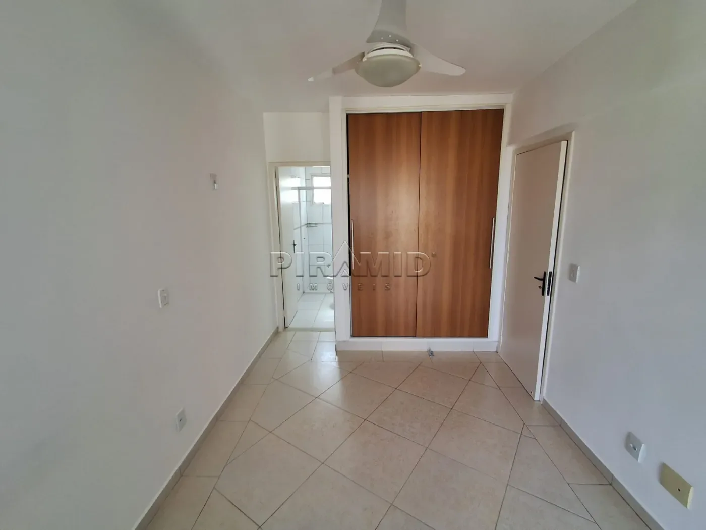 Alugar Apartamento / Padr&atilde;o em Ribeir&atilde;o Preto R$ 1.500,00 - Foto 10