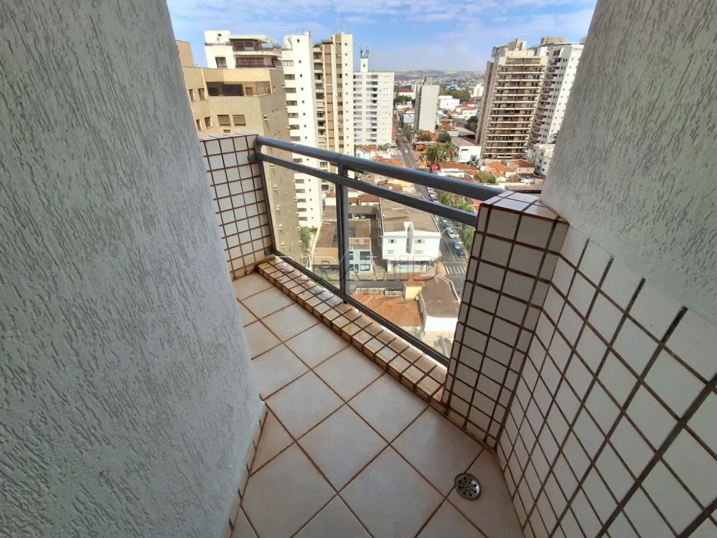 Alugar Apartamento / Padr&atilde;o em Ribeir&atilde;o Preto R$ 1.500,00 - Foto 11