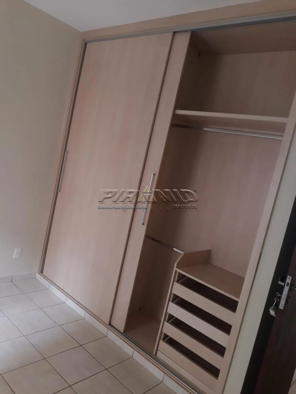 Alugar Apartamento / Padr&atilde;o em Ribeir&atilde;o Preto R$ 1.350,00 - Foto 7