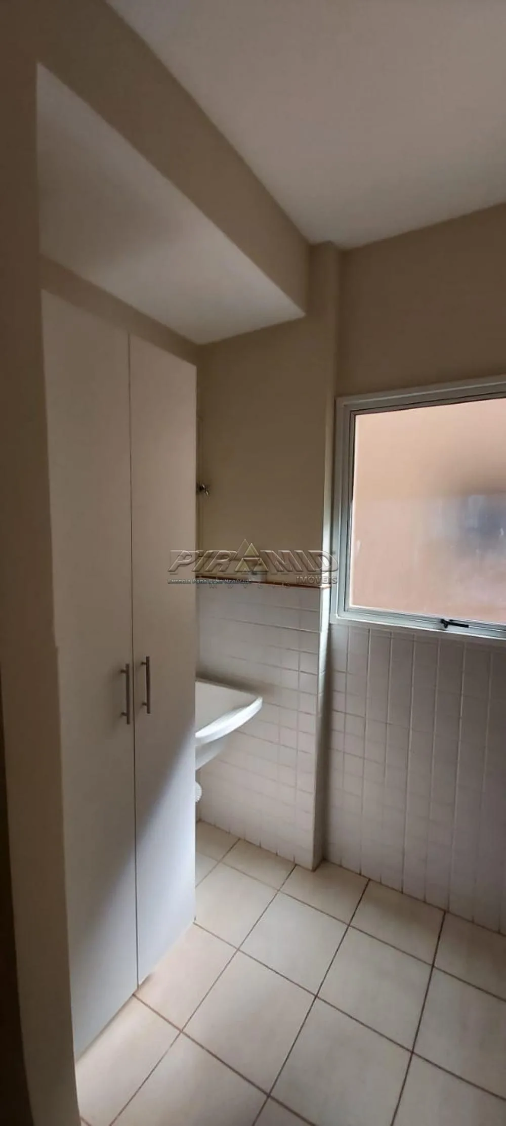 Alugar Apartamento / Padr&atilde;o em Ribeir&atilde;o Preto R$ 1.350,00 - Foto 11