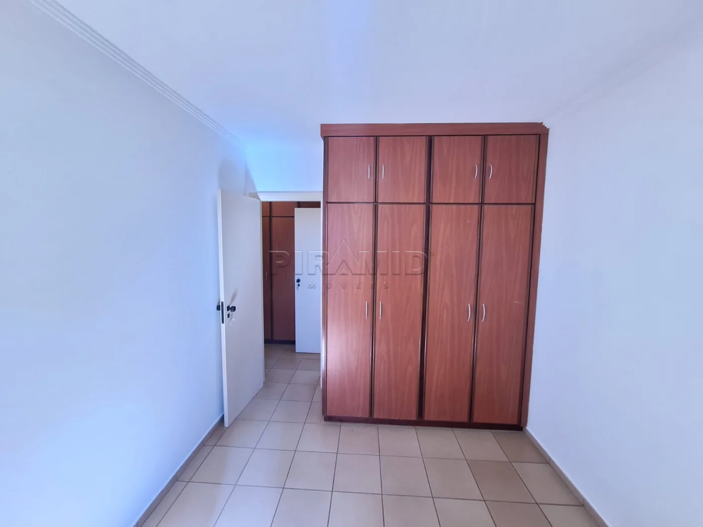 Alugar Apartamento / Padr&atilde;o em Ribeir&atilde;o Preto R$ 2.500,00 - Foto 9