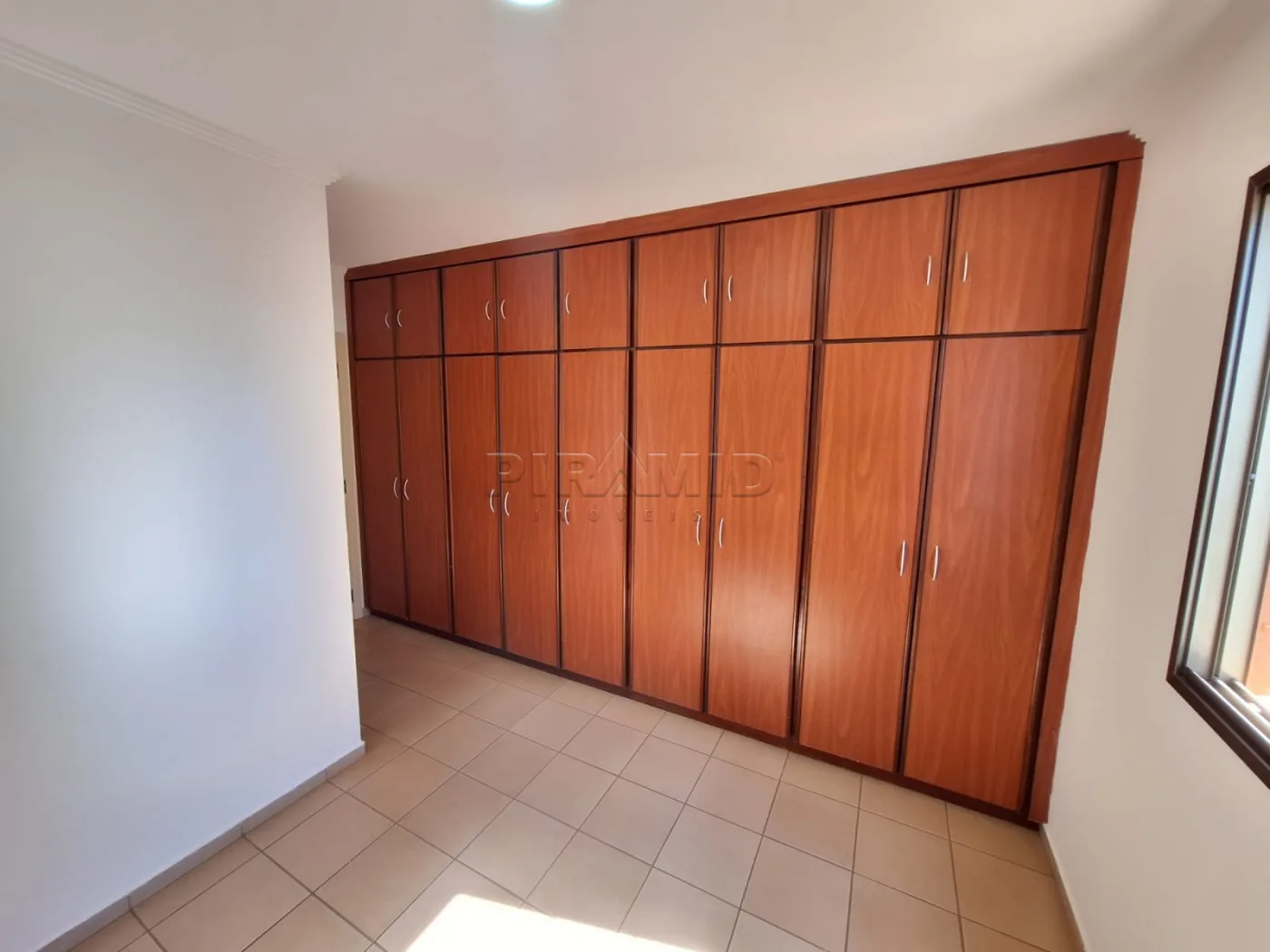 Alugar Apartamento / Padr&atilde;o em Ribeir&atilde;o Preto R$ 2.500,00 - Foto 15