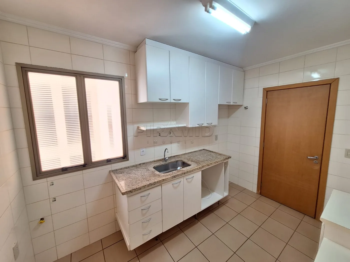 Alugar Apartamento / Padr&atilde;o em Ribeir&atilde;o Preto R$ 2.500,00 - Foto 16