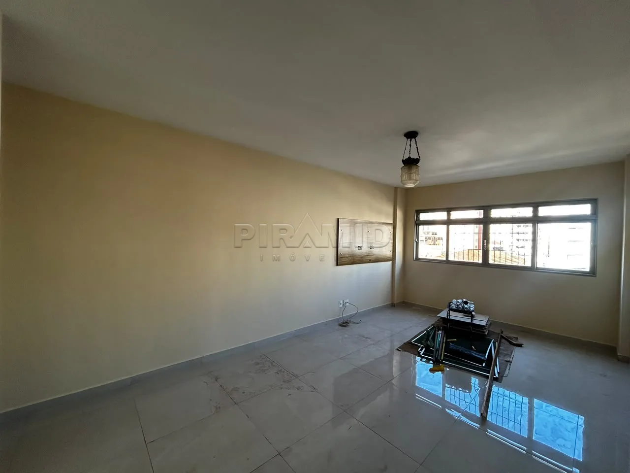 Alugar Apartamento / Padr&atilde;o em Ribeir&atilde;o Preto R$ 1.700,00 - Foto 3