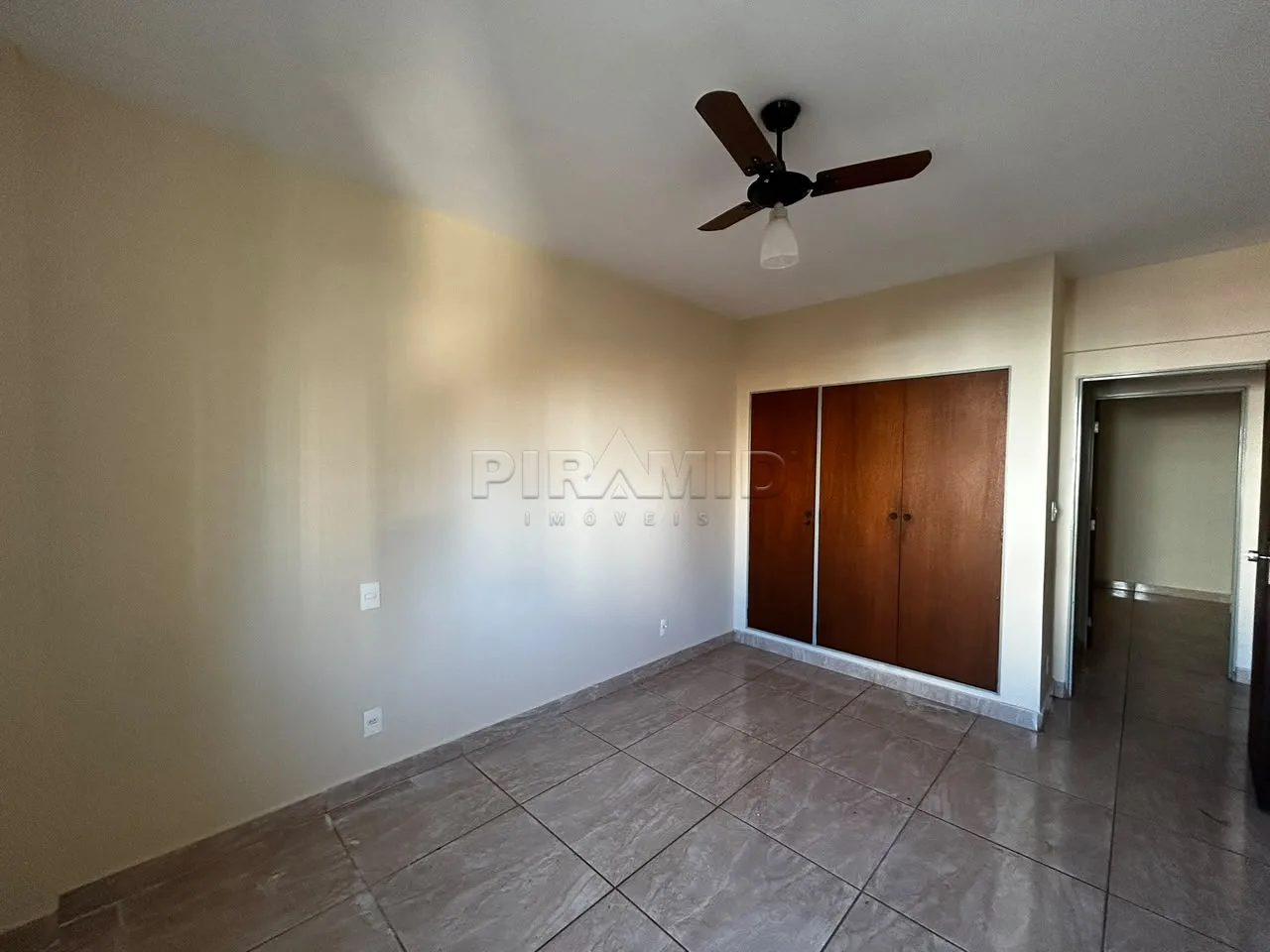 Alugar Apartamento / Padr&atilde;o em Ribeir&atilde;o Preto R$ 1.700,00 - Foto 8