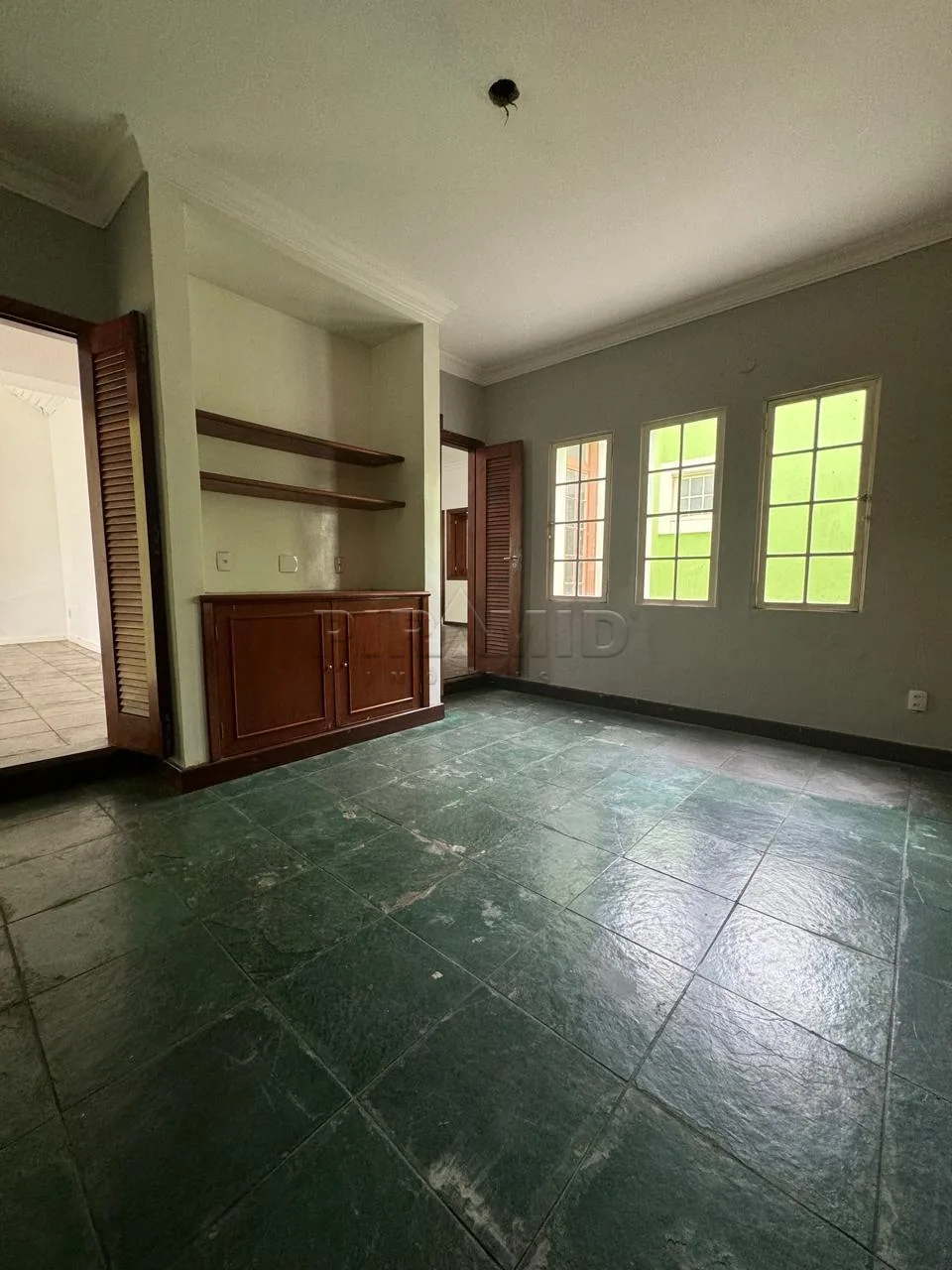 Alugar Casa / Padr&atilde;o em Ribeir&atilde;o Preto R$ 2.000,00 - Foto 4