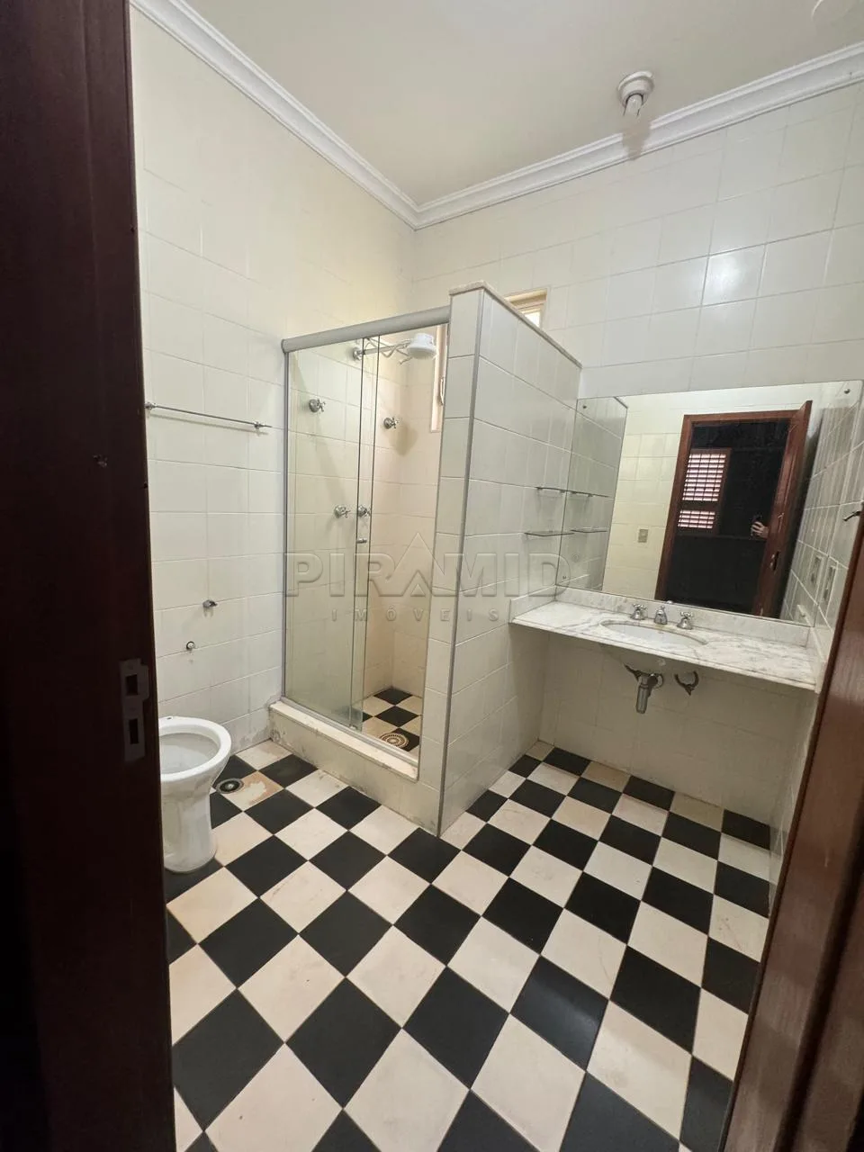 Alugar Casa / Padr&atilde;o em Ribeir&atilde;o Preto R$ 2.000,00 - Foto 13