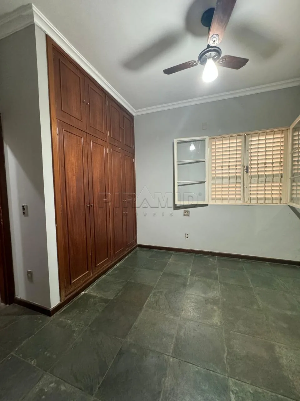 Alugar Casa / Padr&atilde;o em Ribeir&atilde;o Preto R$ 2.000,00 - Foto 12